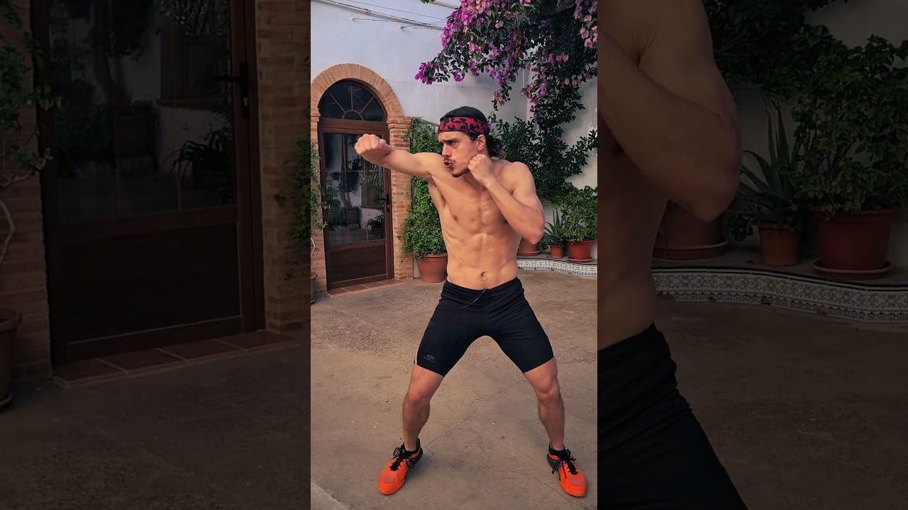 1. Los 5 Mejores Ejercicios de Entrenamiento para Kickboxers Principiantes