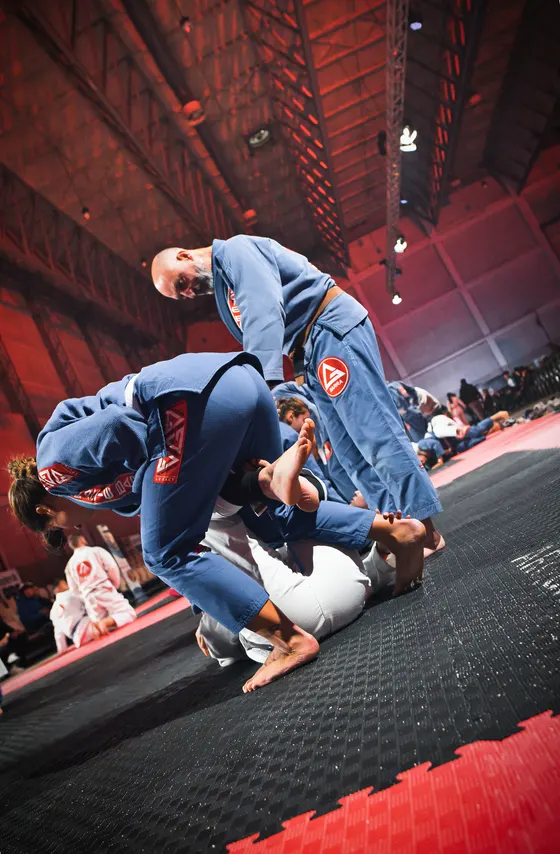Competición de grappling con kimono