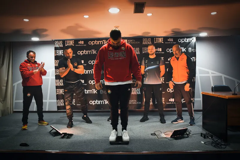 Pesaje oficial de la velada de kickboxing