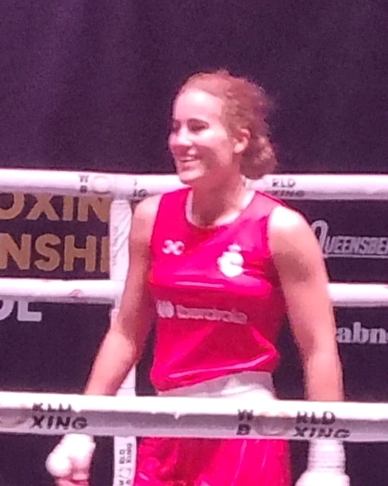 Laura fuertes en el ring del mundial de liverpool 2025