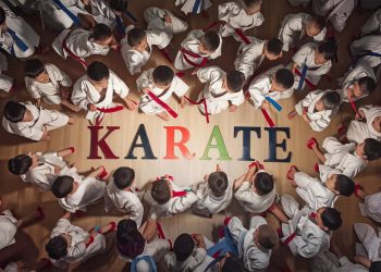 Los 10 Principales Beneficios de Practicar Karate: Mejora Tu Salud y Bienestar`