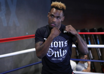 Jermell Charlo defenderá su cinturón de peso mediano junior de Ring contra Tim Tszyu el 28 de enero