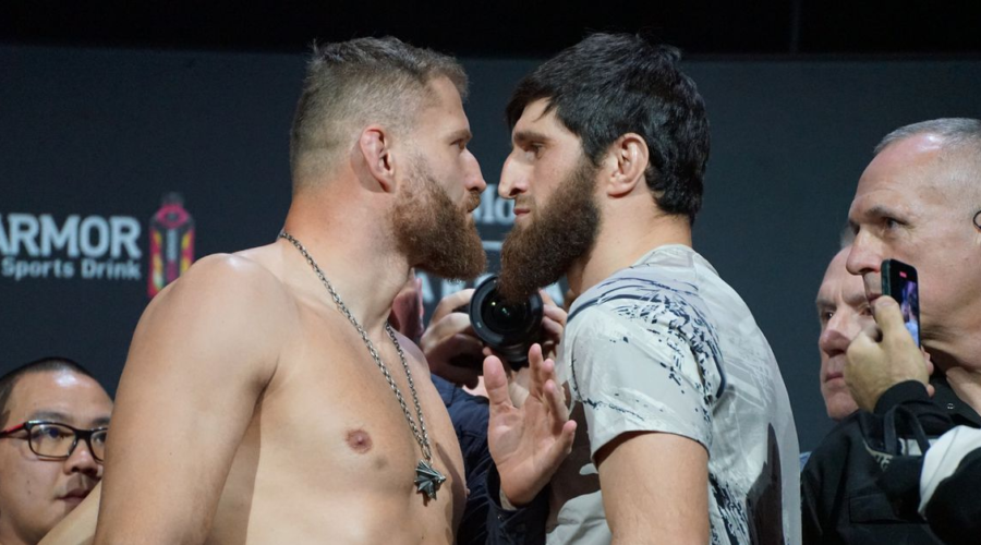 Resultados de UFC 282: Blachowicz vs. Ankalaev